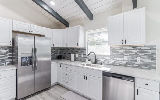 13705 43rd Road N, West Palm Beach, FL 33411 (MLS # O6263185)