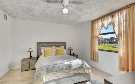 West Palm Beach, FL 33401 (MLS # O6269801)