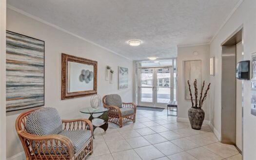 801 Lake Shore Drive #403, West Palm Beach, FL 33403 (MLS # TB8352074)